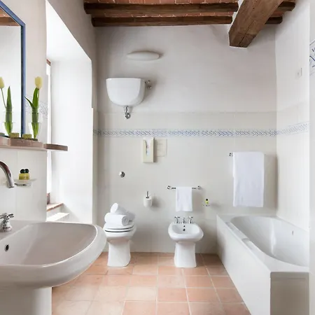 Borgo Gallinaio Bed and Breakfast 3*